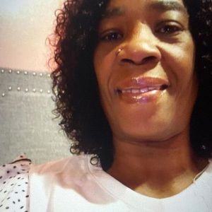 Meet your Posher, Claudette